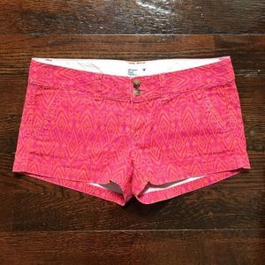 American Eagle Shorts 🦚 Pattern Stretch Midi Sz 4